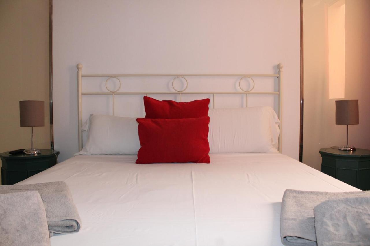 Ole - Albareda 24 Apartamento
